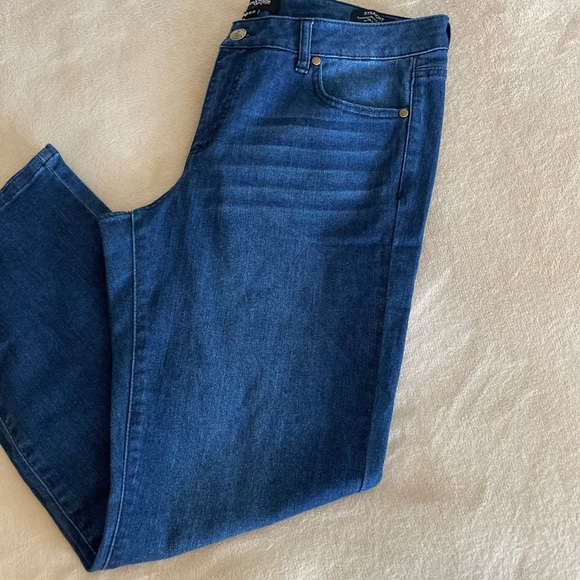 Measure and Made Wide Leg Crop Straight Jeans - Size 14 - Picture 2 of 16